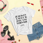 T-shirt ajusté femme en amour avec une tornade